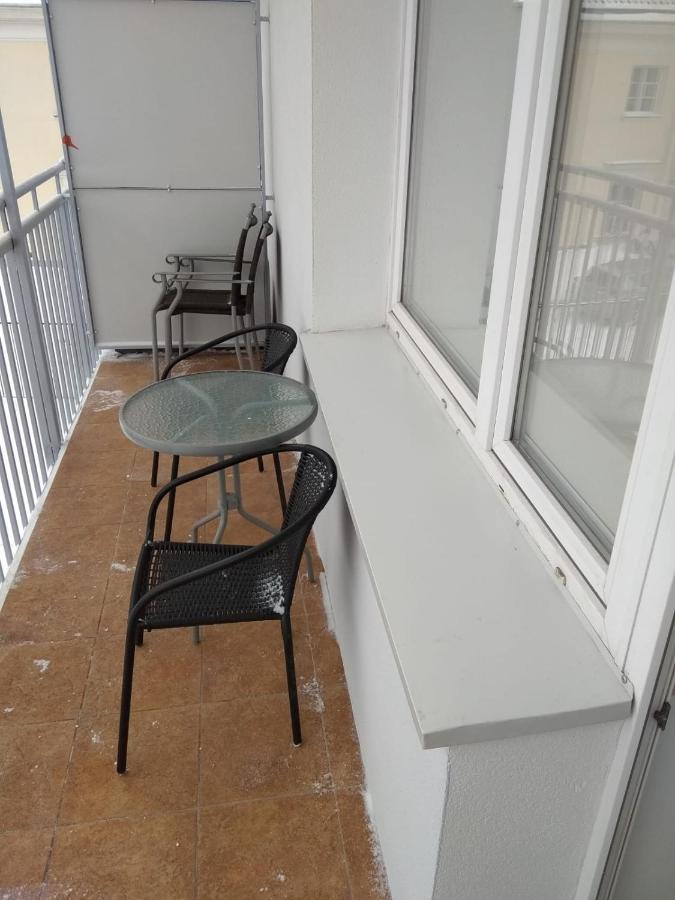 Old Town Garden Apartment Netflix Warsaw Exterior photo